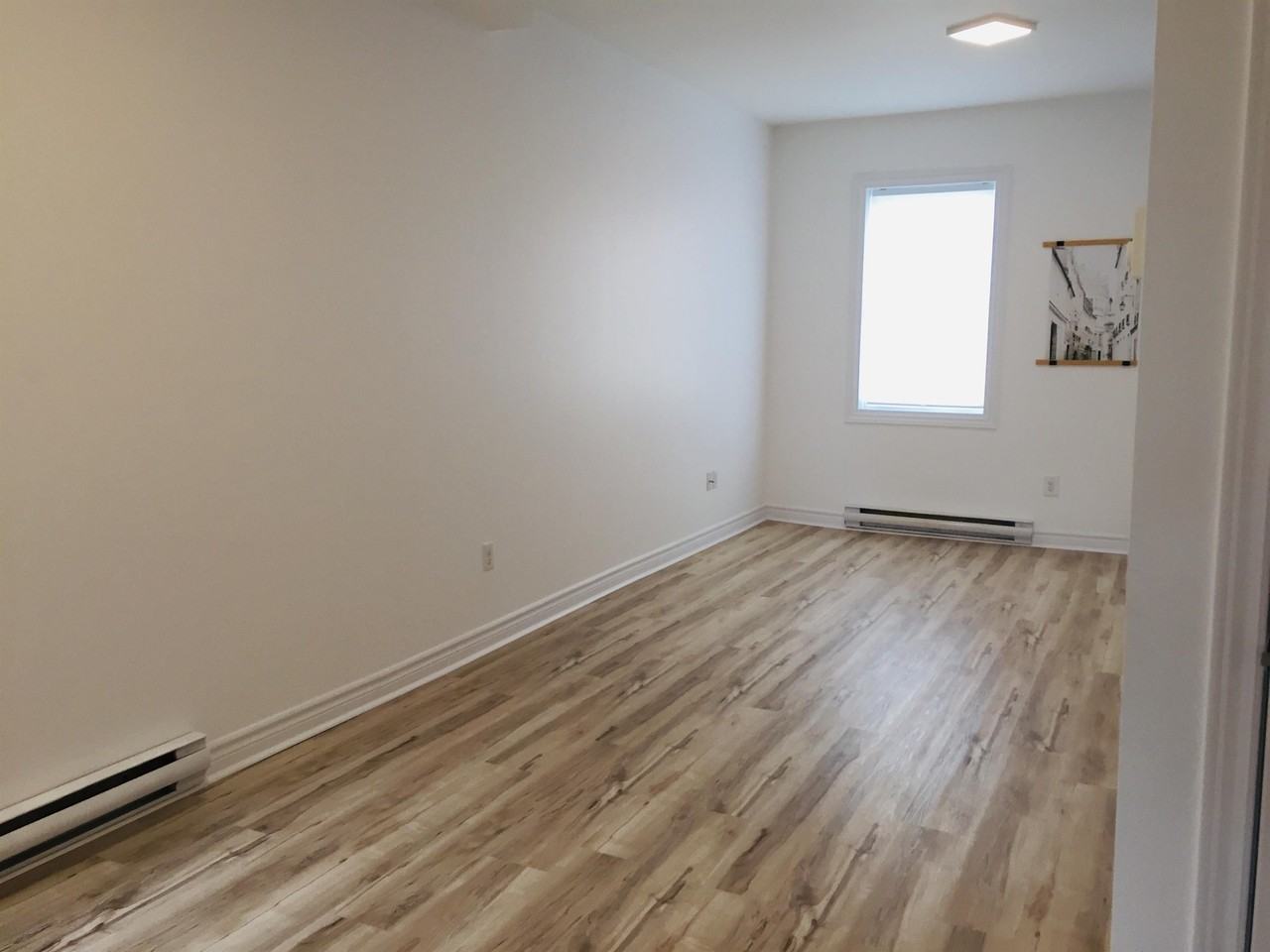 243 Carillon St #3 - Photo 6 of 17