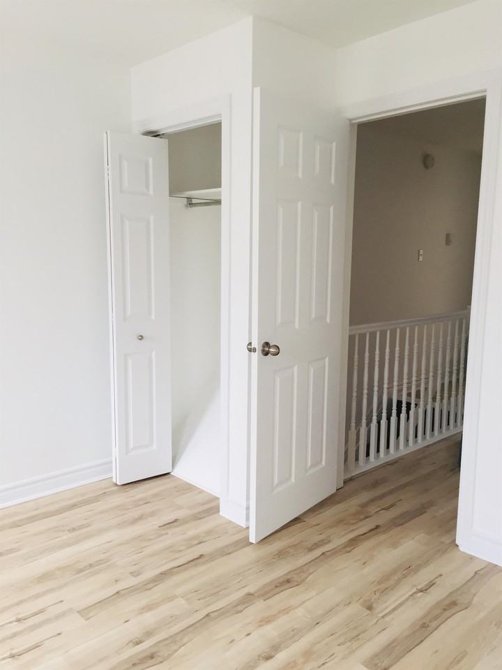 243 Carillon St #3 - Photo 7 of 17