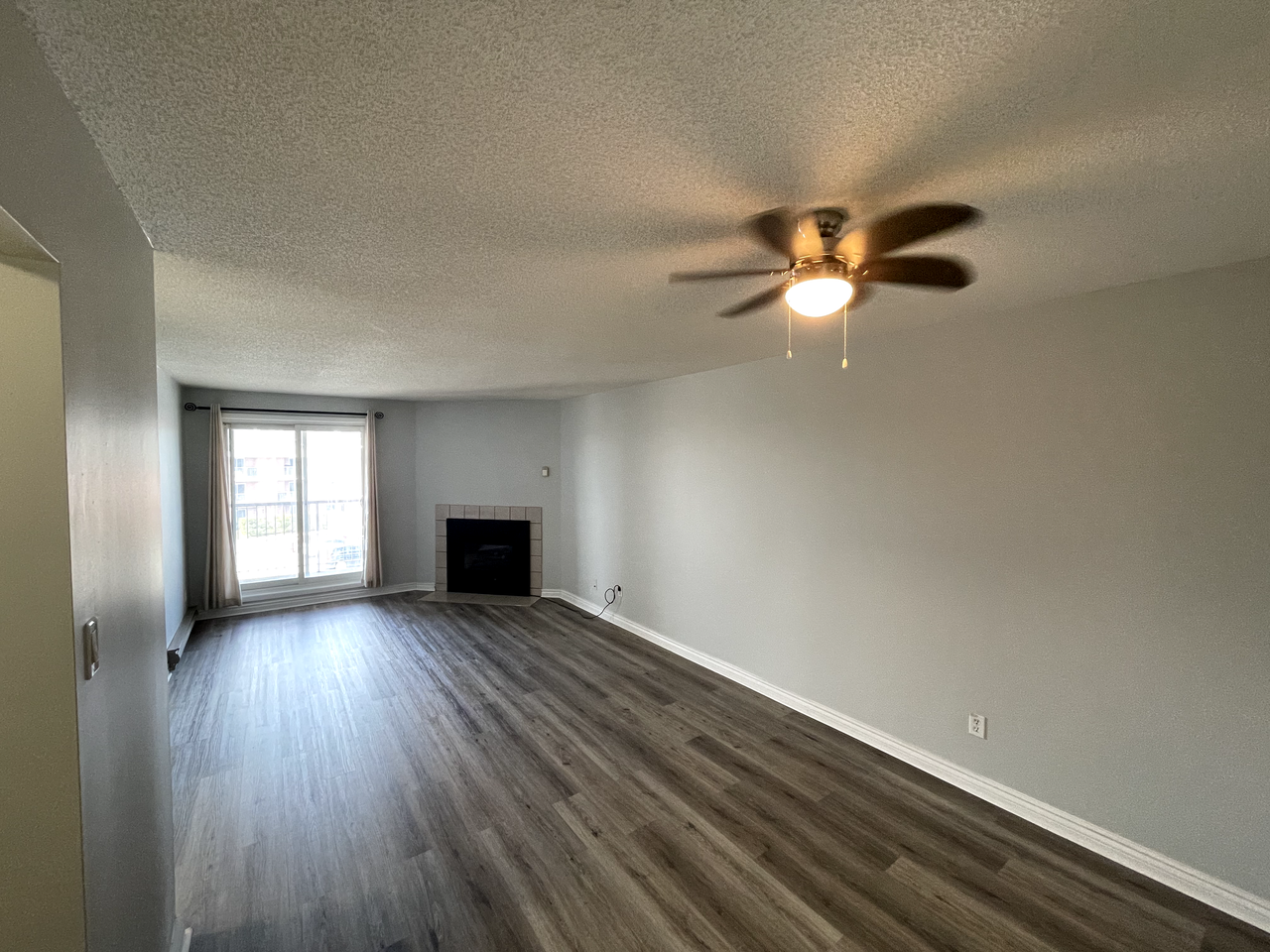 140 Conway Drive - Photo 2 of 23