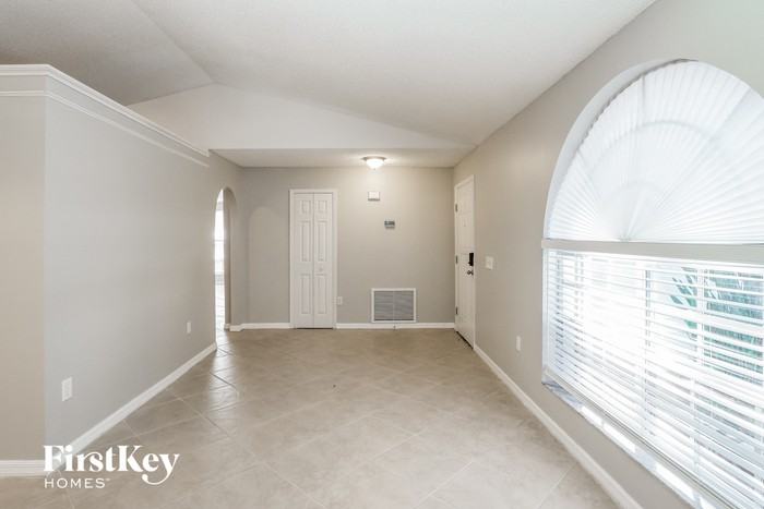 3224 Brentwood Ln - Photo 2 of 15