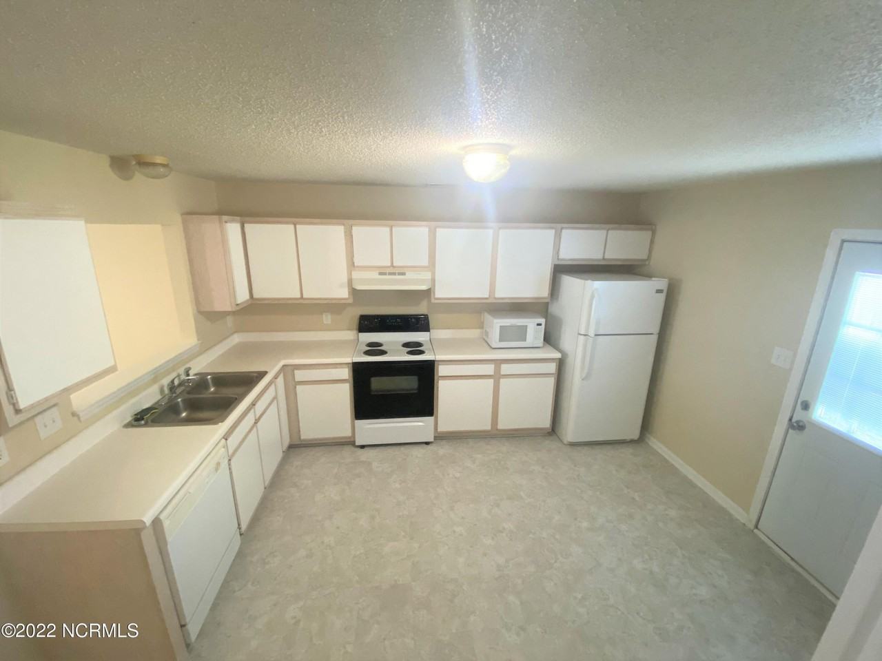 103 Timberlake Trail - Photo 2 of 4