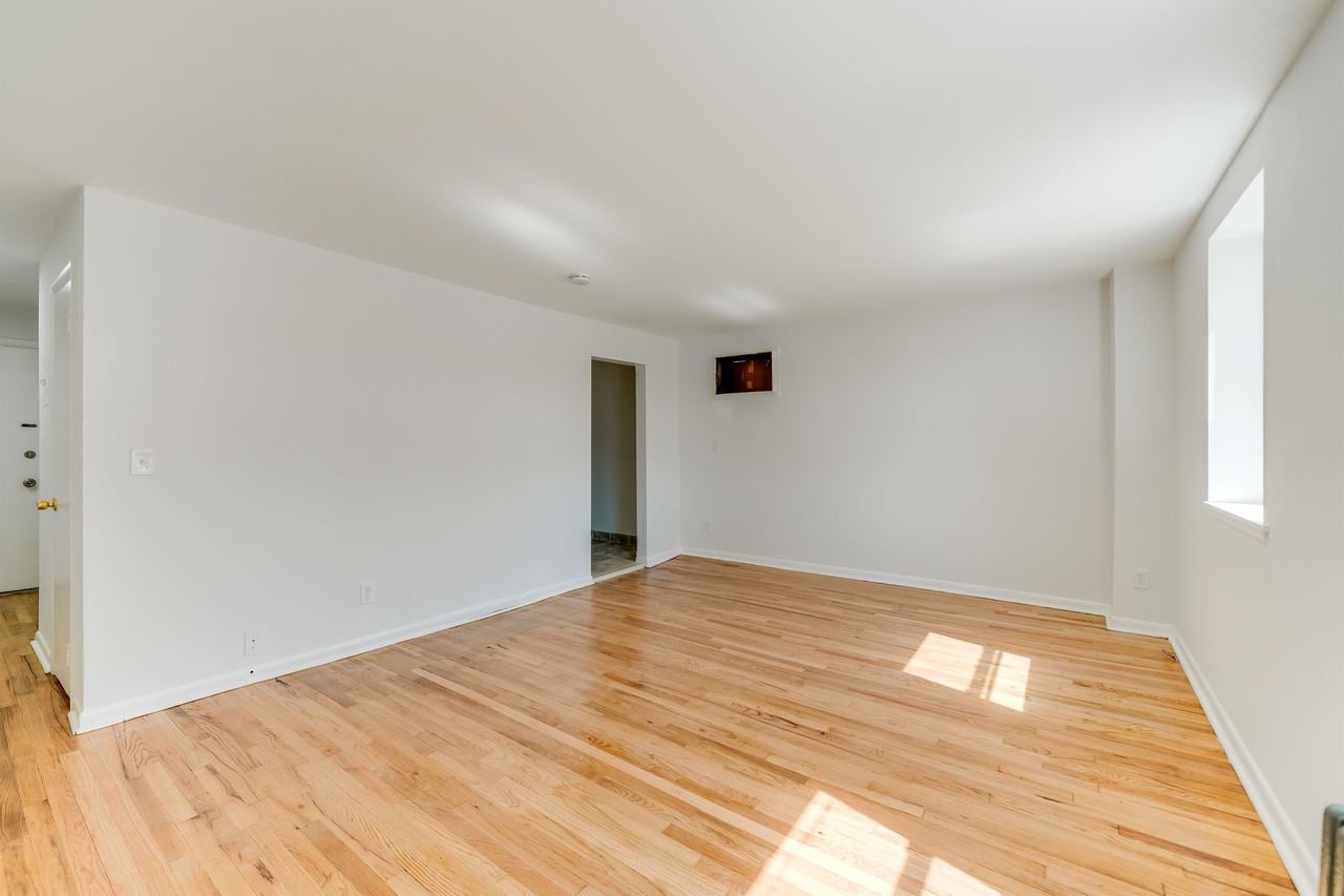 45 Linden StreetApartment 9 #09 - Photo 2 of 12