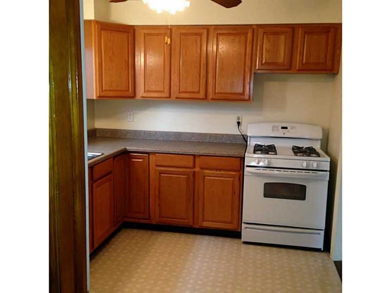 907 S Braddock Ave - Photo 2 of 5