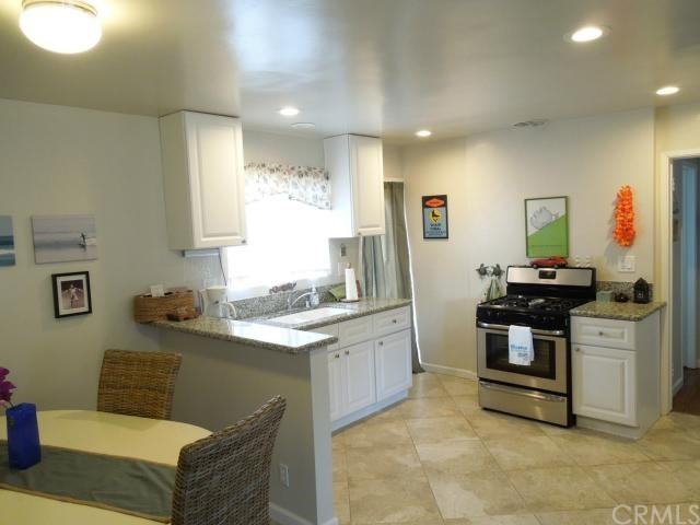 31022 Aliso Cir - Photo 3 of 10