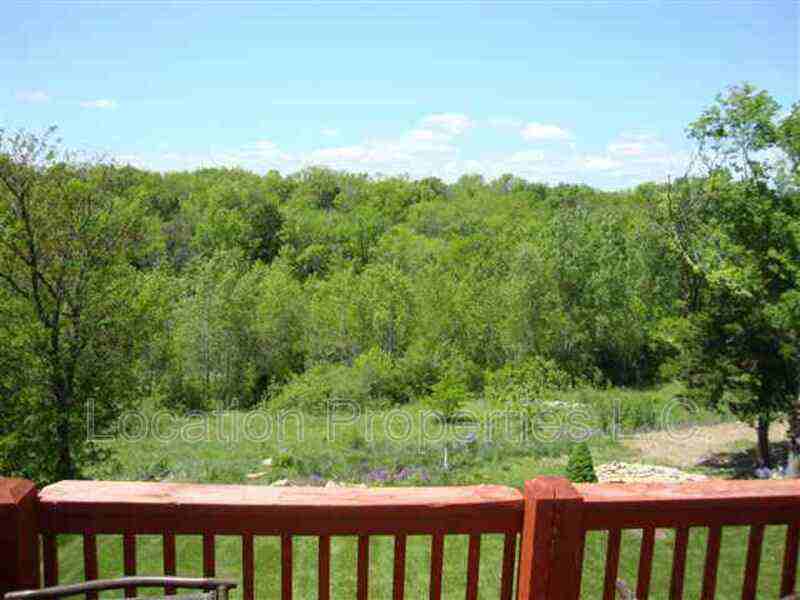 1457 Legends Cir - Photo 2 of 25