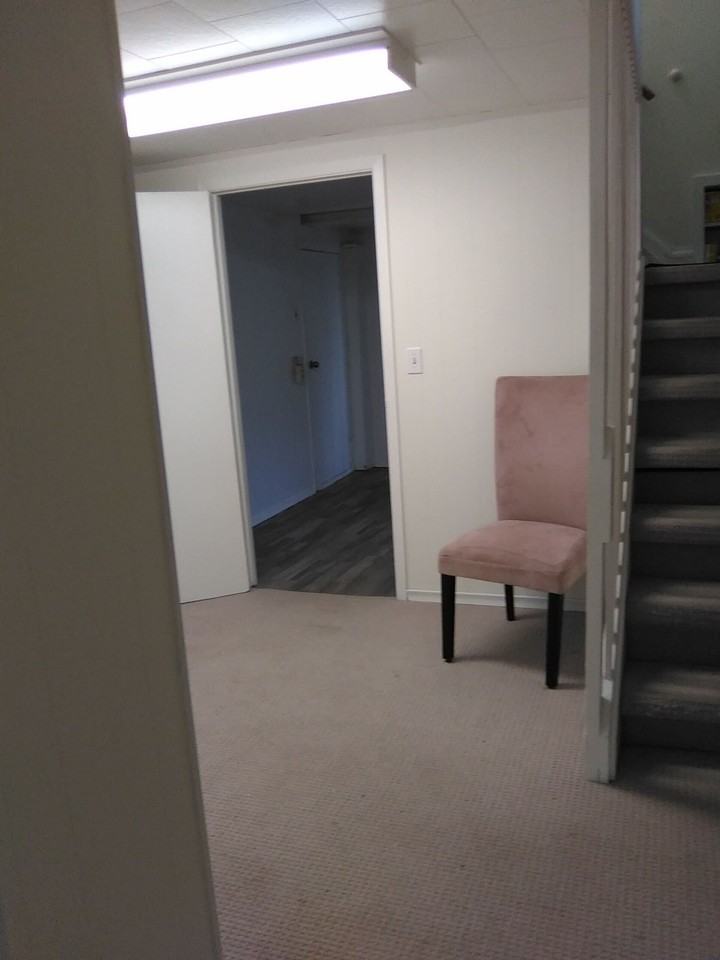 123 Russell Drive - Photo 3 of 8