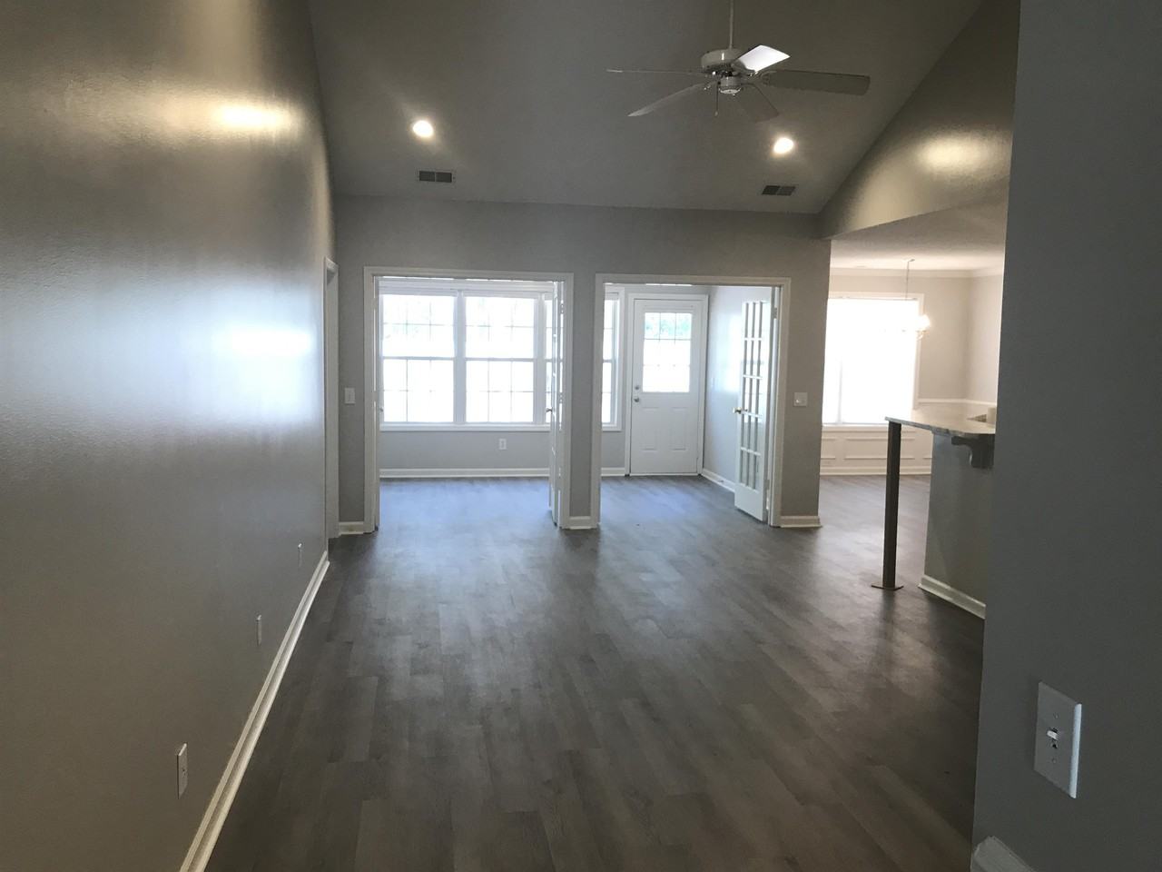 220 Lake Linden Dr #1 - Photo 2 of 17