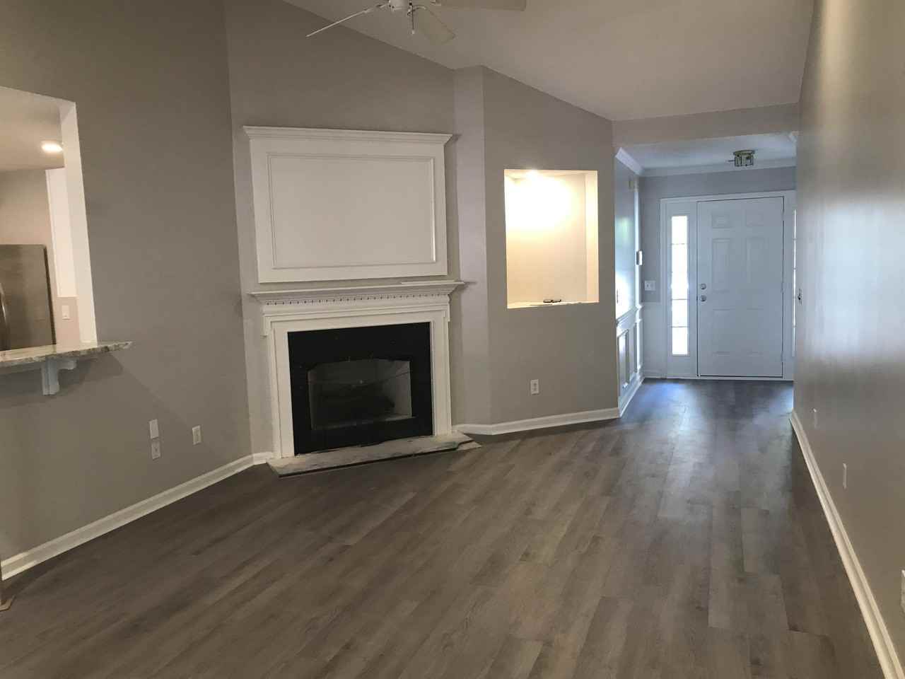 220 Lake Linden Dr #1 - Photo 3 of 17