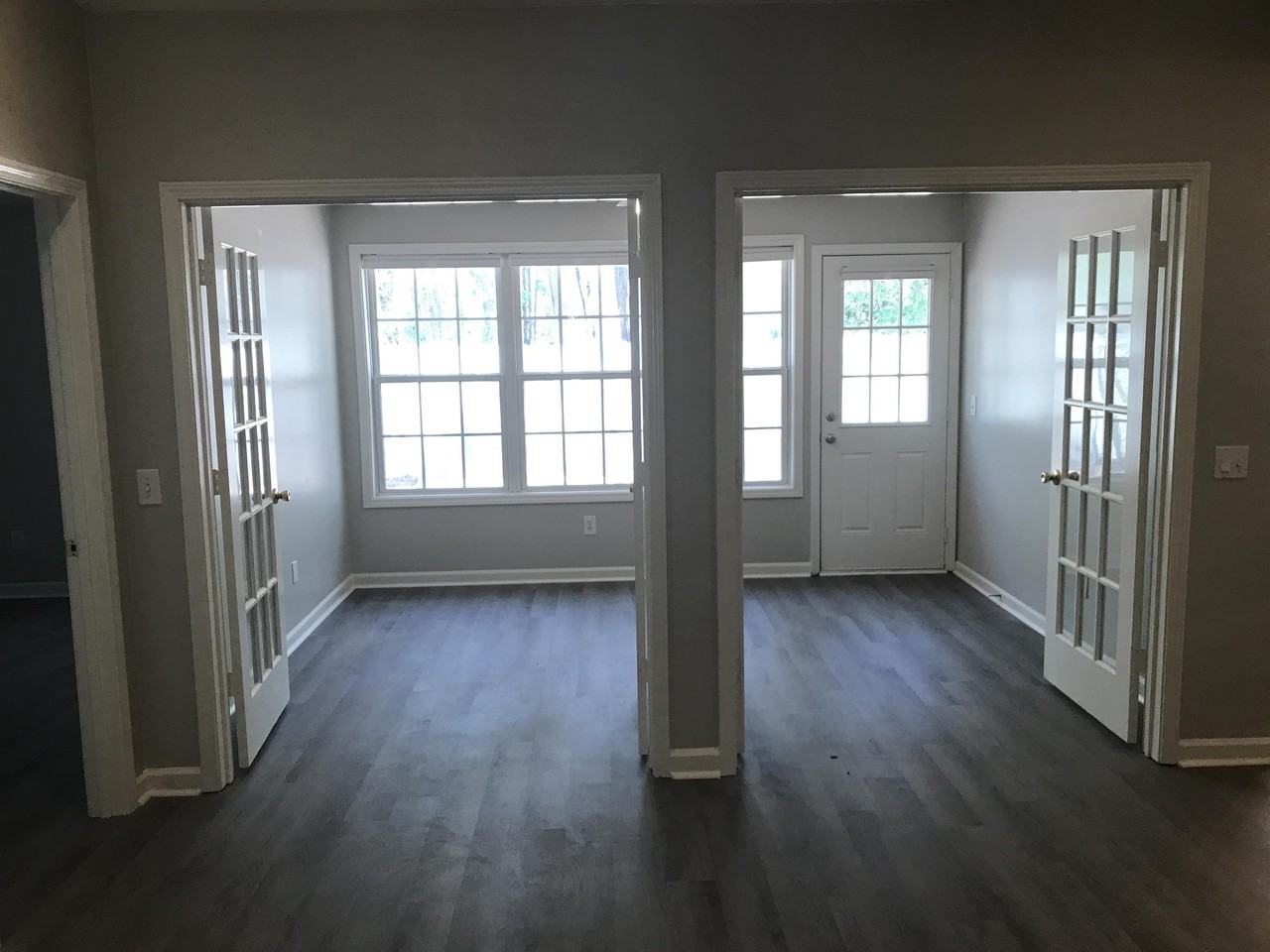 220 Lake Linden Dr #1 - Photo 4 of 17