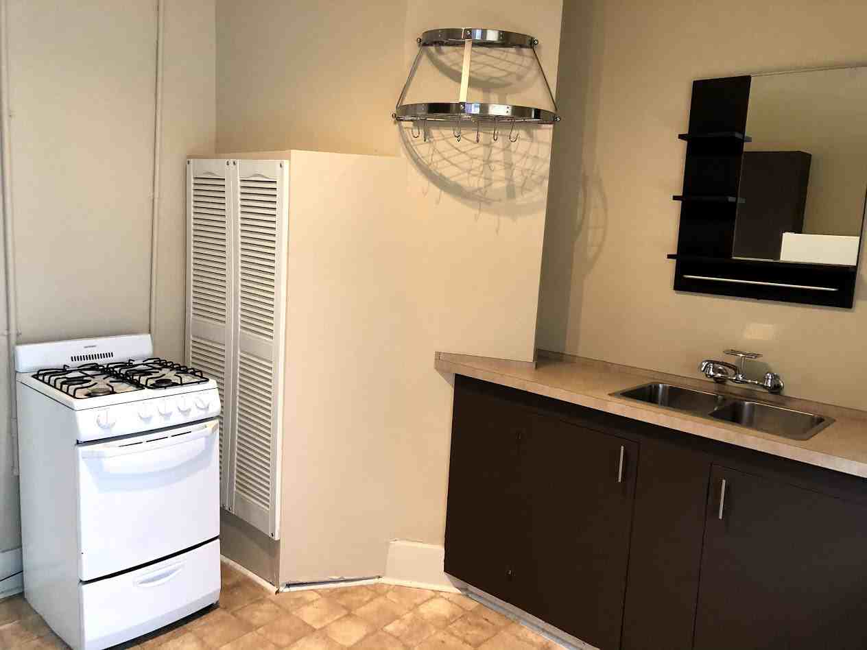 4537 Southeast 65th Avenue #6 - Photo 6 of 10