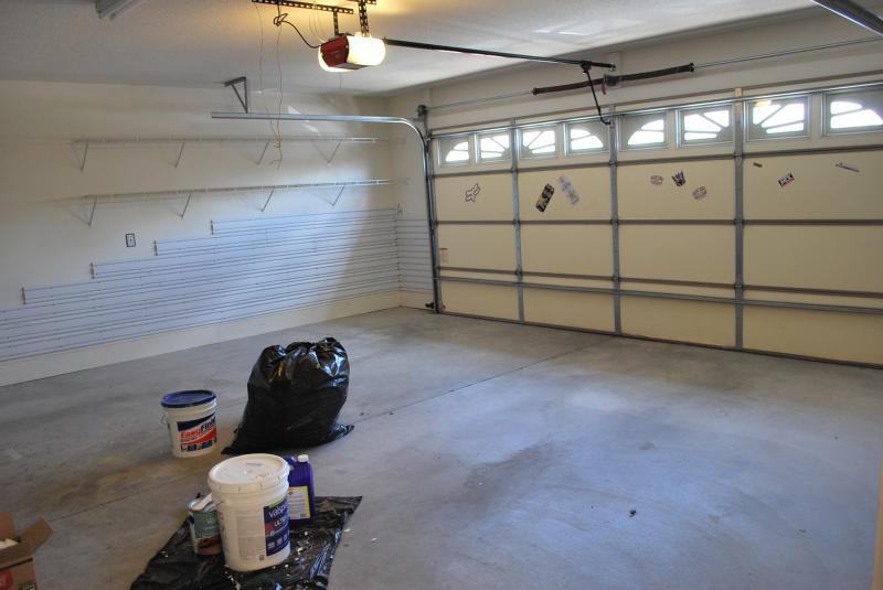 339 Viking Pl - Photo 3 of 16