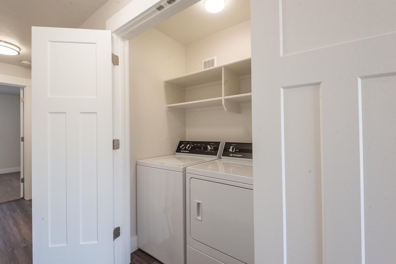 817 Nw 21st St #817 - Photo 5 of 17
