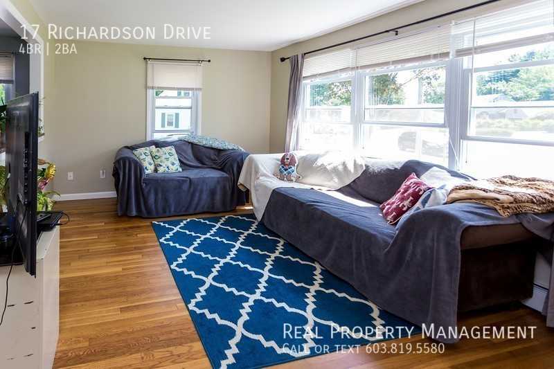 17 Richardson Dr - Photo 3 of 25