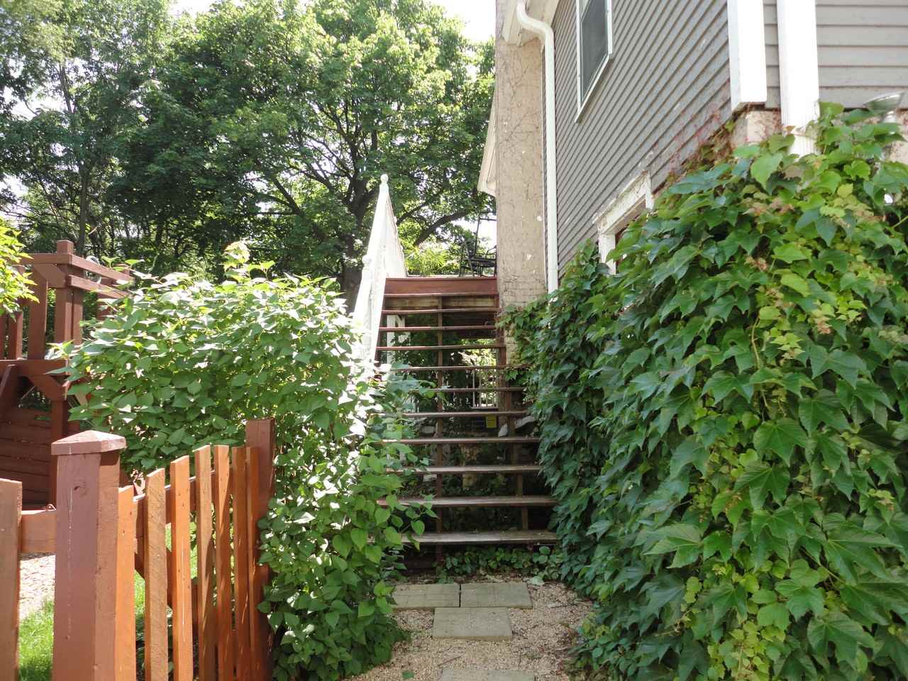 33 East Benton Avenue #G - Photo 2 of 8