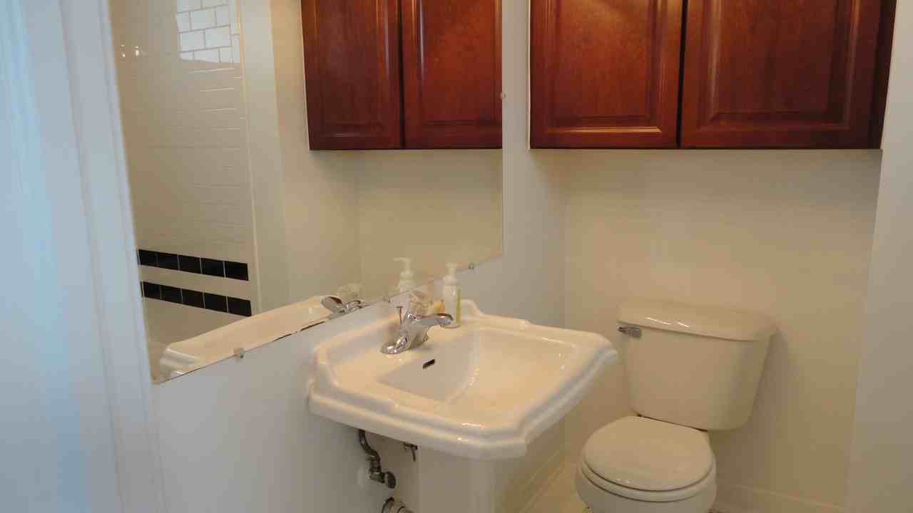 33 East Benton Avenue #G - Photo 3 of 8