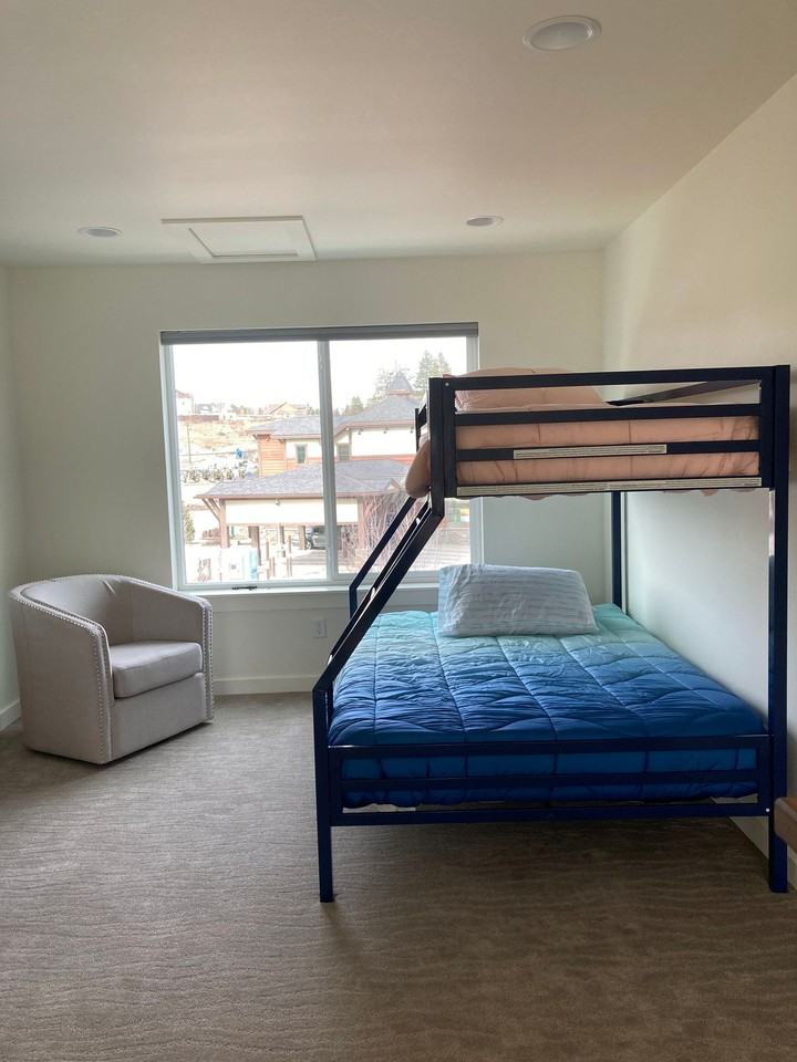 10 Sagebrush Court #B - Photo 3 of 18