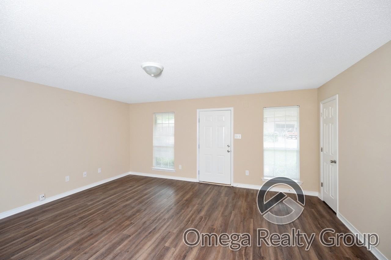 2713 Lost River Rd - Photo 3 of 24