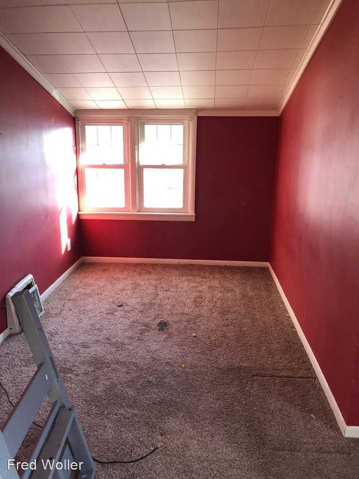 1910 31st Street A - Photo 3 of 10