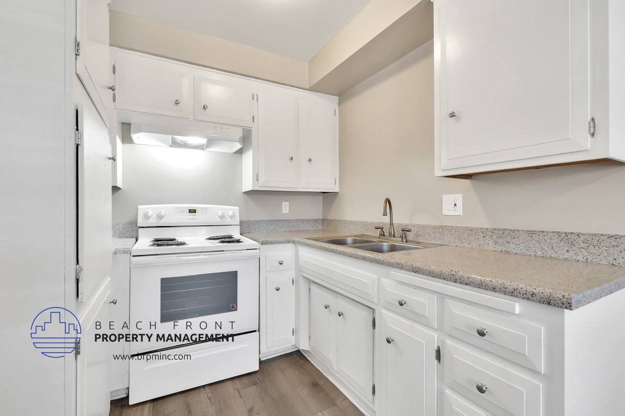 Parkview Apartments - Photo 4 of 16