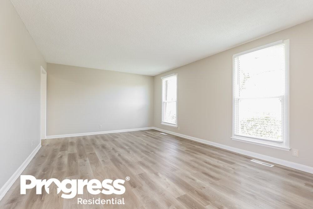 5343 Eulala Dr - Photo 3 of 16