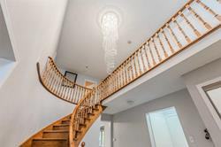71 Glenthorne Drive - Photo 3 of 8