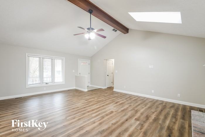 5485 Ridge Hill Way - Photo 3 of 15