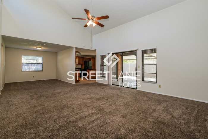 13315 Kearney Way - Photo 2 of 15