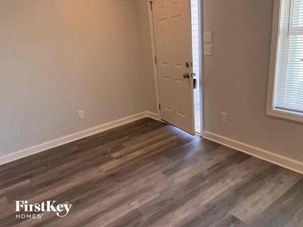 7181 60th Ave E - Photo 3 of 11