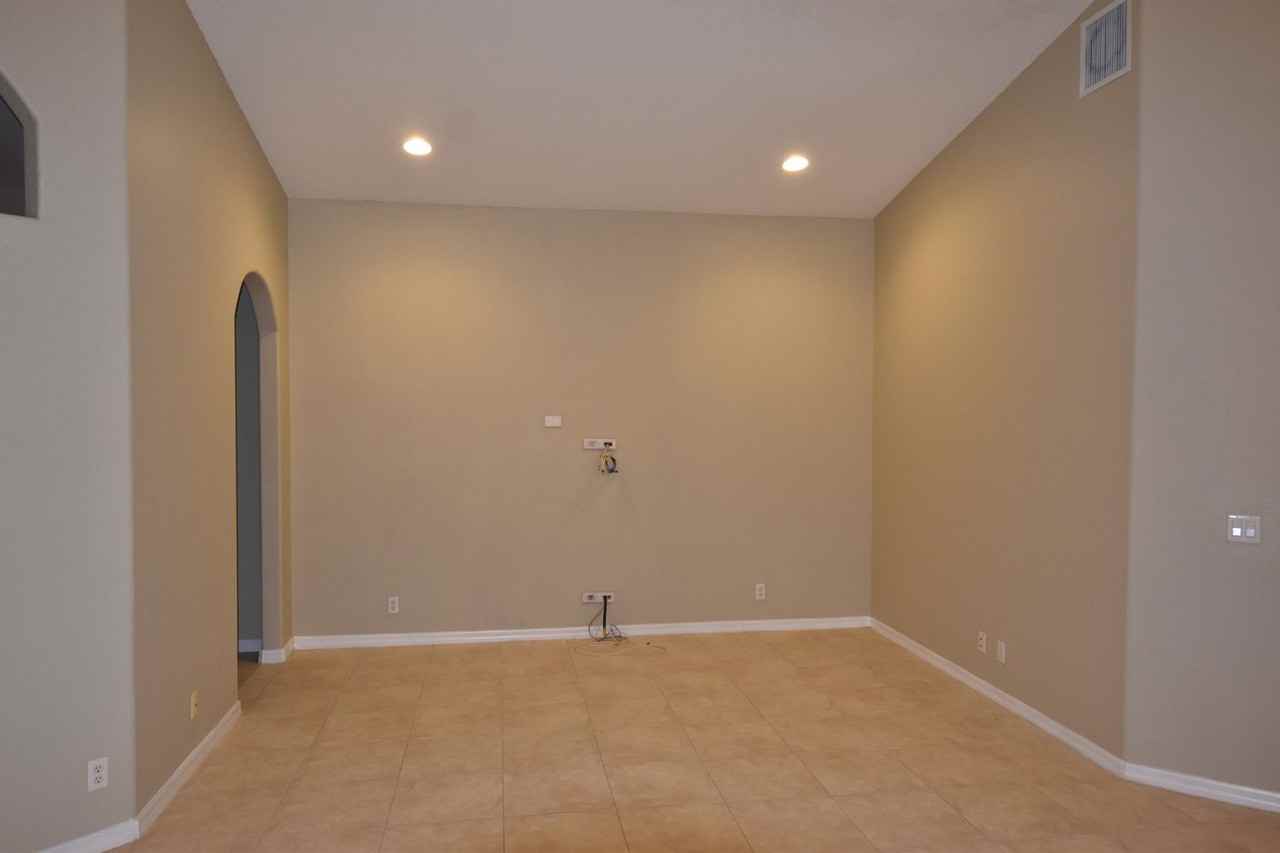 2441 Sandy Cay - Photo 2 of 10