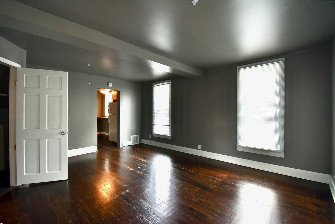 1309 6th Ave S #1 - Photo 6 of 12