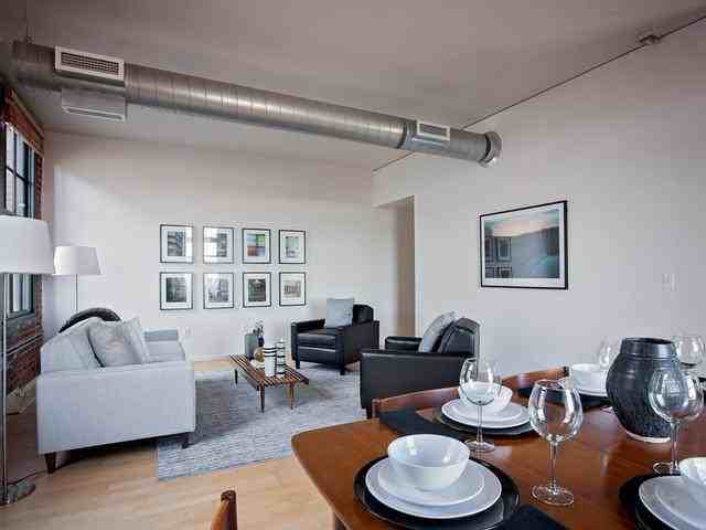 720 Nw 14th Ave - Photo 3 of 22