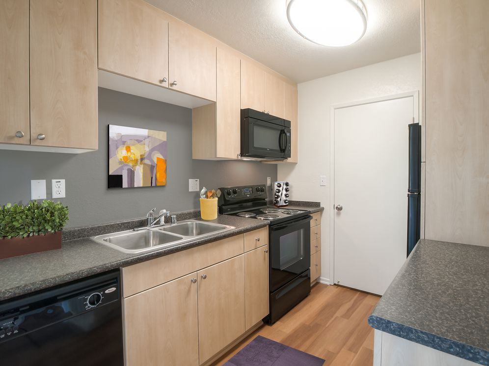 eaves South Coast - Photo 7 of 33