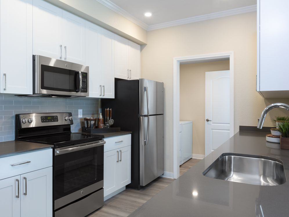 Avalon on the Alameda - Photo 2 of 26