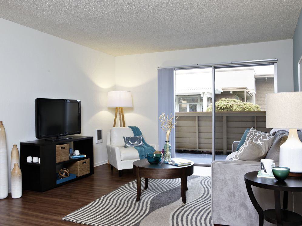 eaves Foster City - Photo 6 of 33