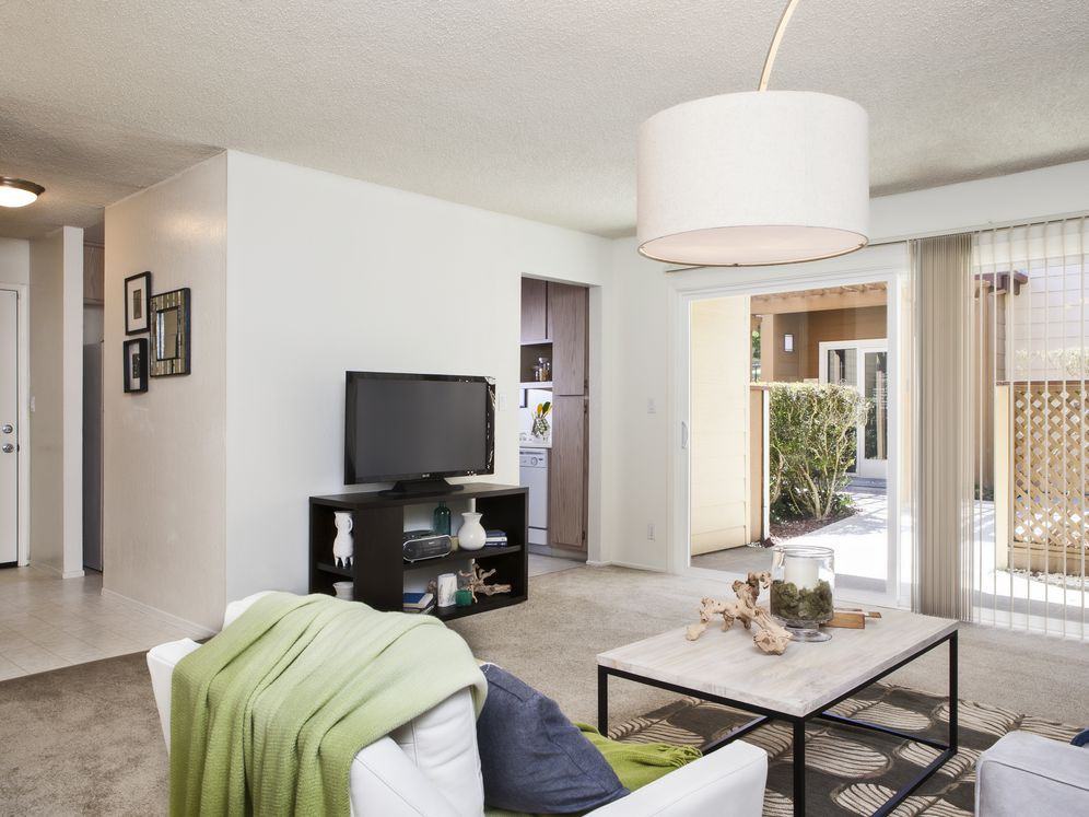 eaves Pacifica - Photo 3 of 21