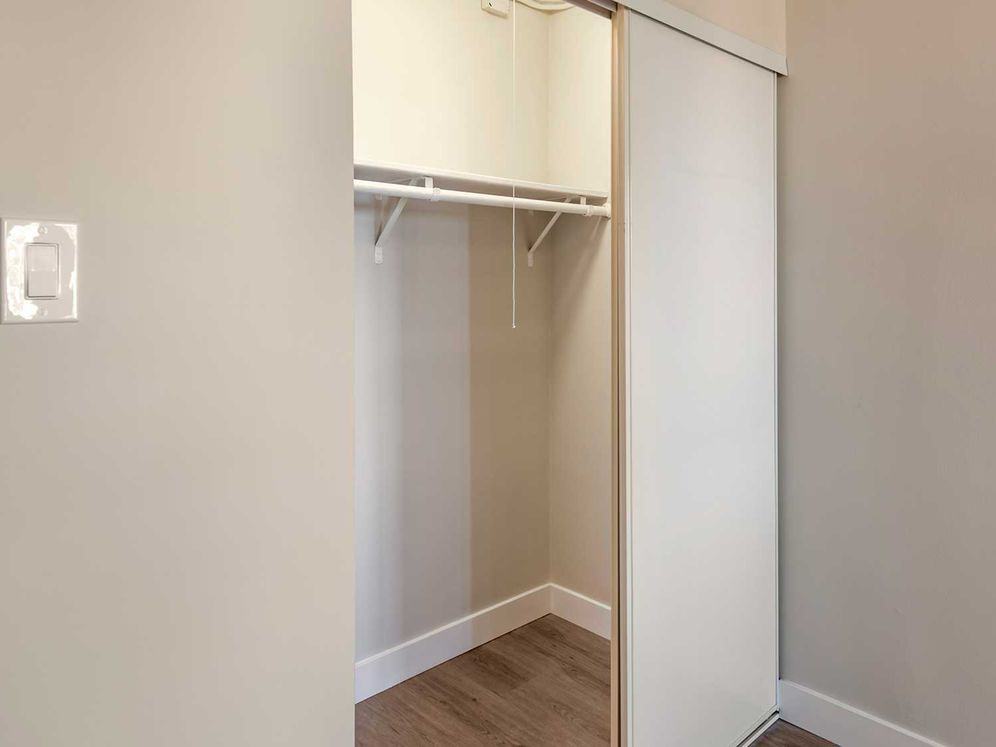 Avalon Sunset Towers - Photo 7 of 25