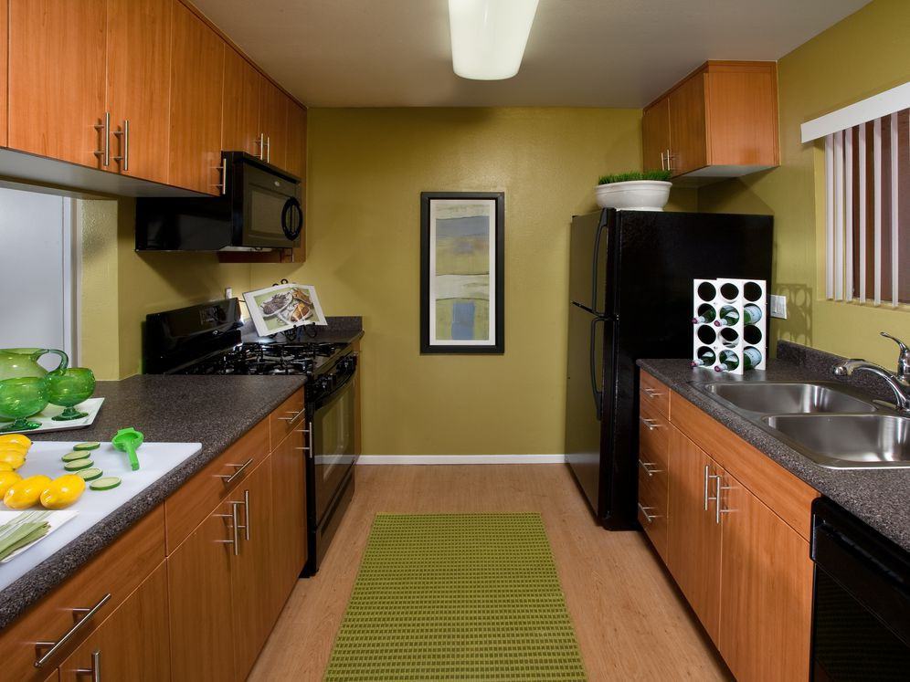 Avalon Woodland Hills - Photo 7 of 39