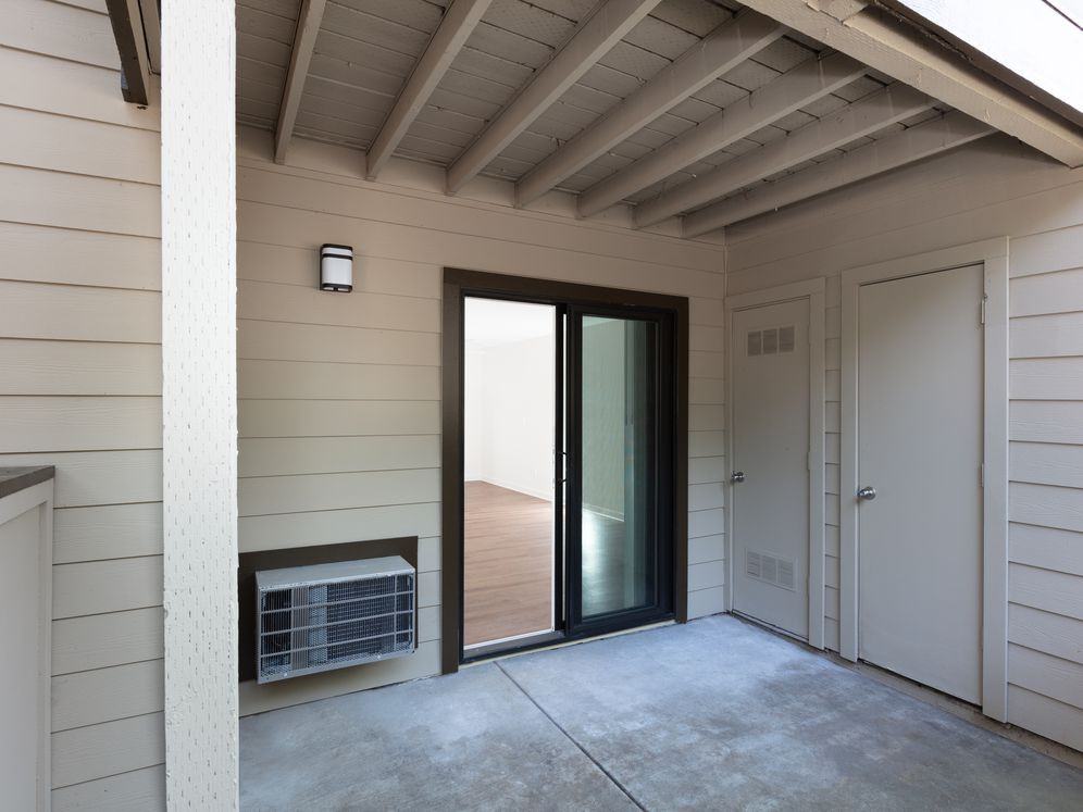 eaves Fremont - Photo 6 of 22