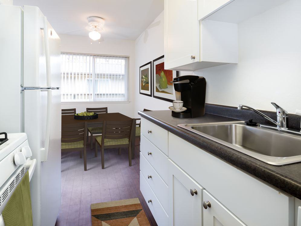 eaves Creekside - Photo 6 of 38