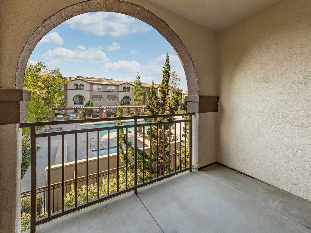 Avalon Camarillo - Photo 7 of 31