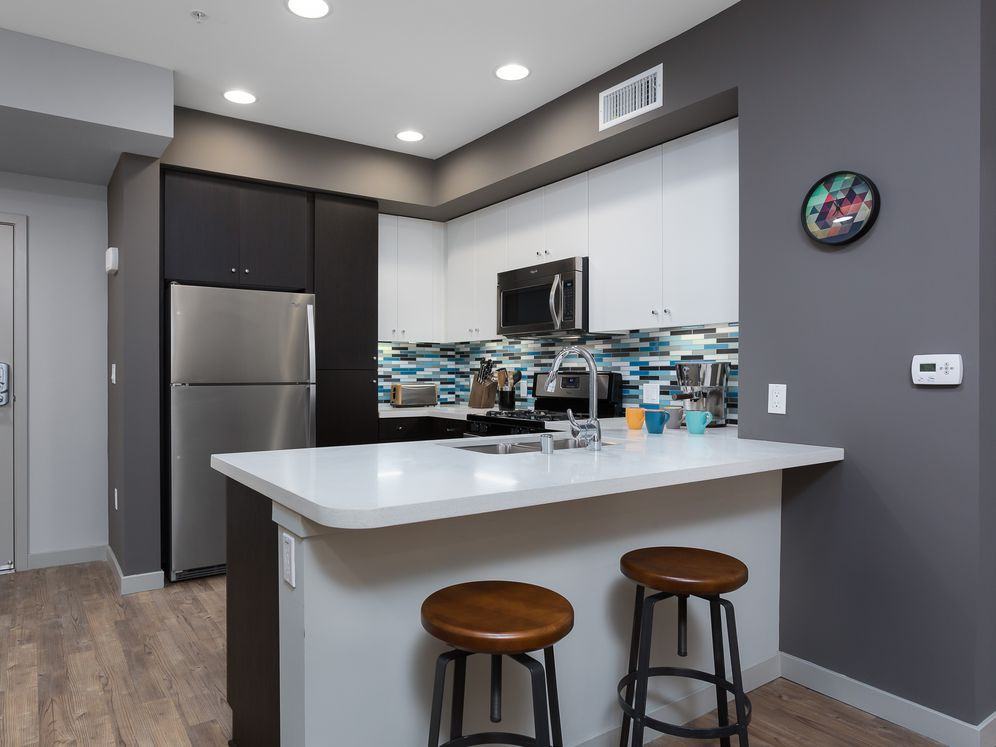 AVA Little Tokyo - Photo 3 of 46