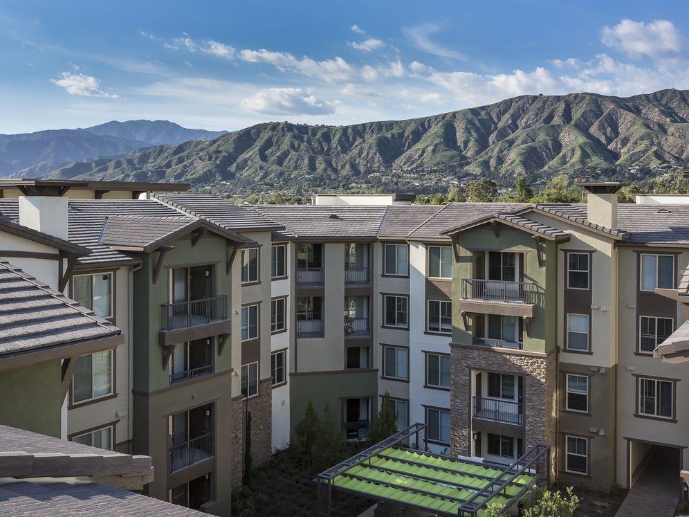 Avalon Glendora - Photo 3 of 39