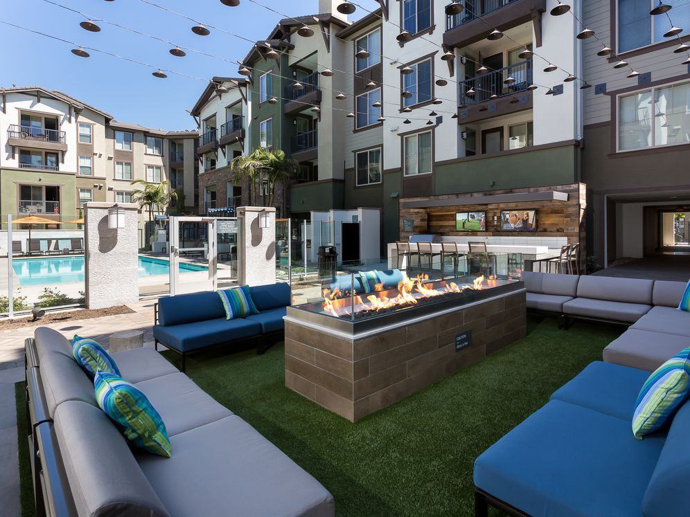 Avalon Glendora - Photo 5 of 39