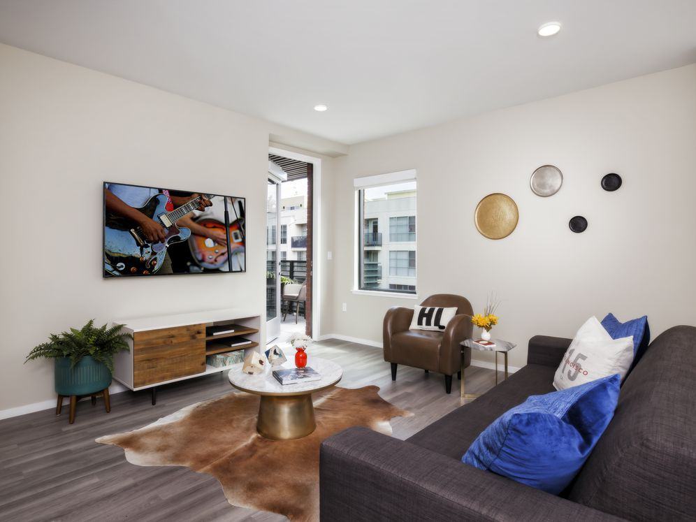 Avalon Dogpatch - Photo 5 of 42