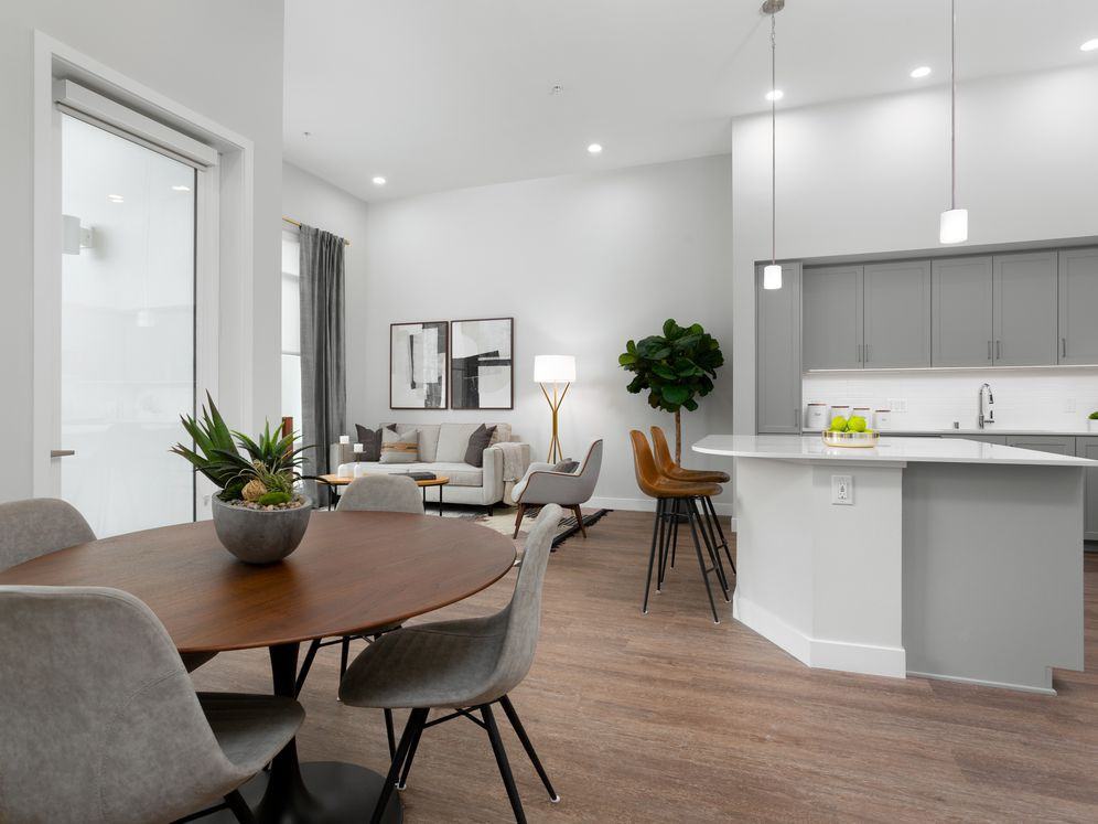 Avalon Monrovia - Photo 6 of 48