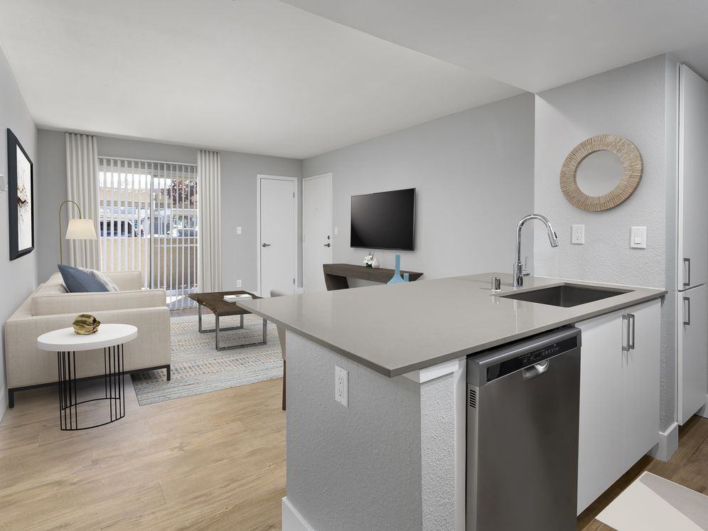 Avalon Calabasas - Photo 4 of 35