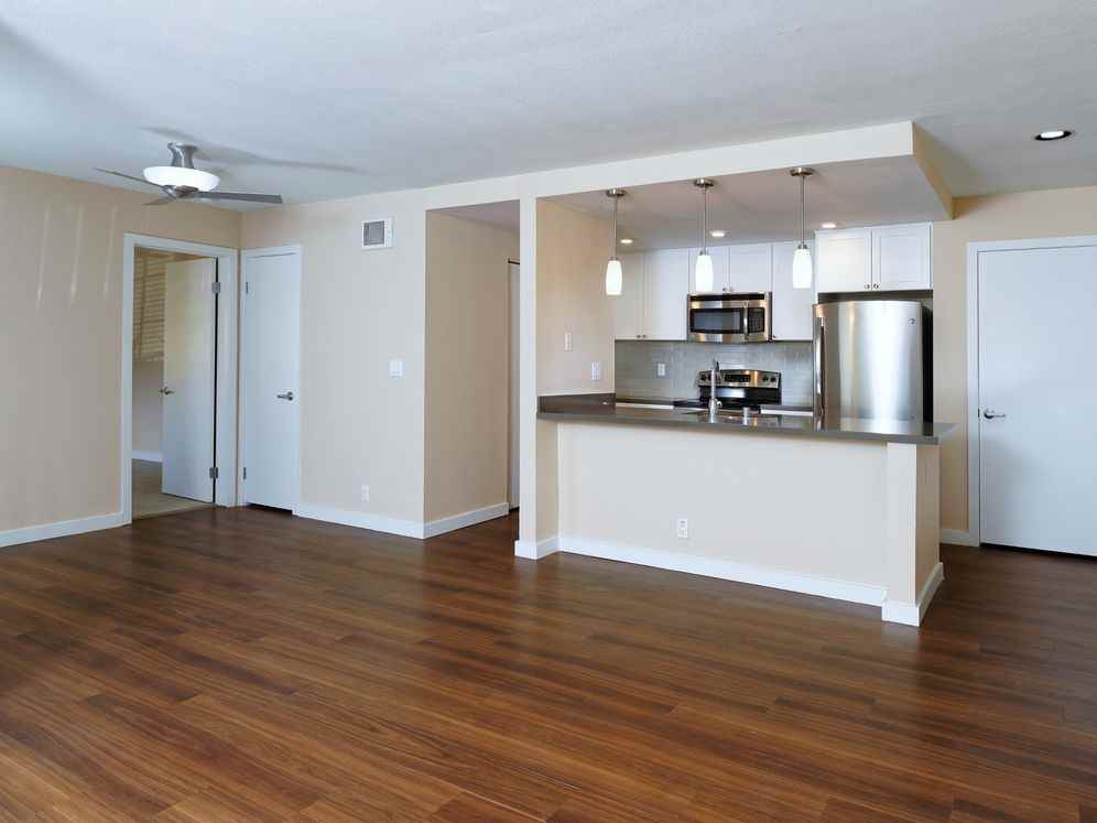 Avalon La Jolla Colony - Photo 6 of 39