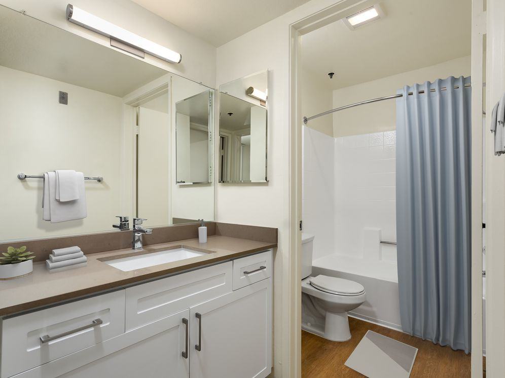 eaves Los Feliz - Photo 7 of 21