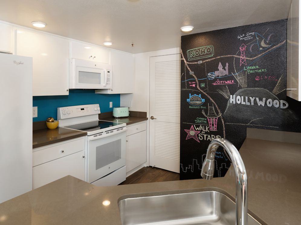 AVA Studio City - Photo 3 of 41