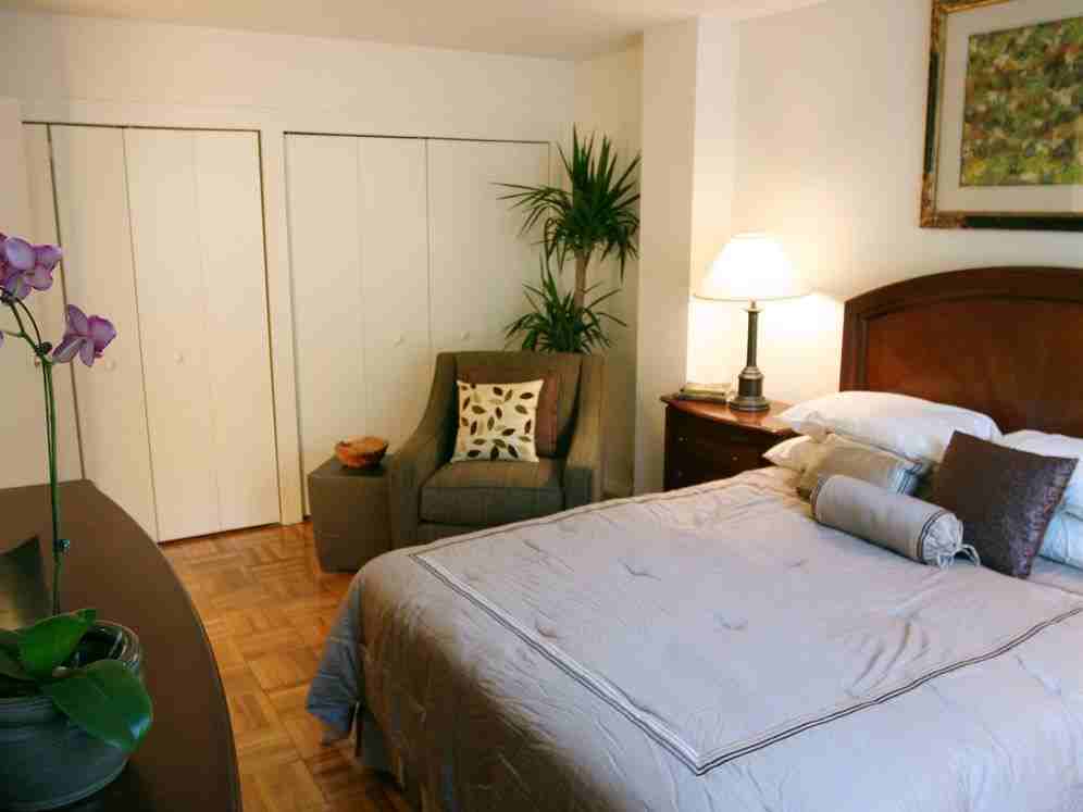 eaves Glover Park - Photo 6 of 23